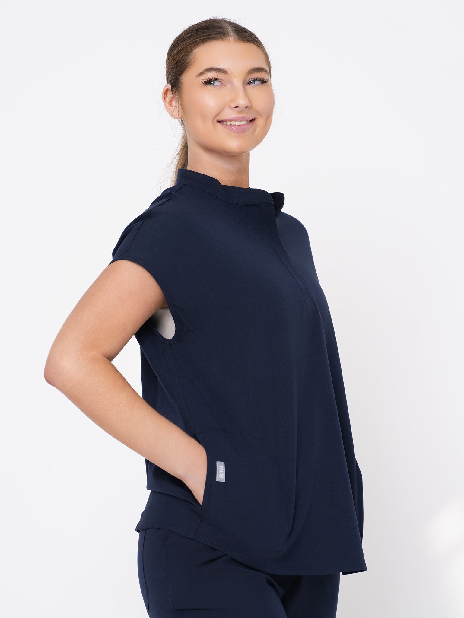 Sylvar 2- Pocket Top