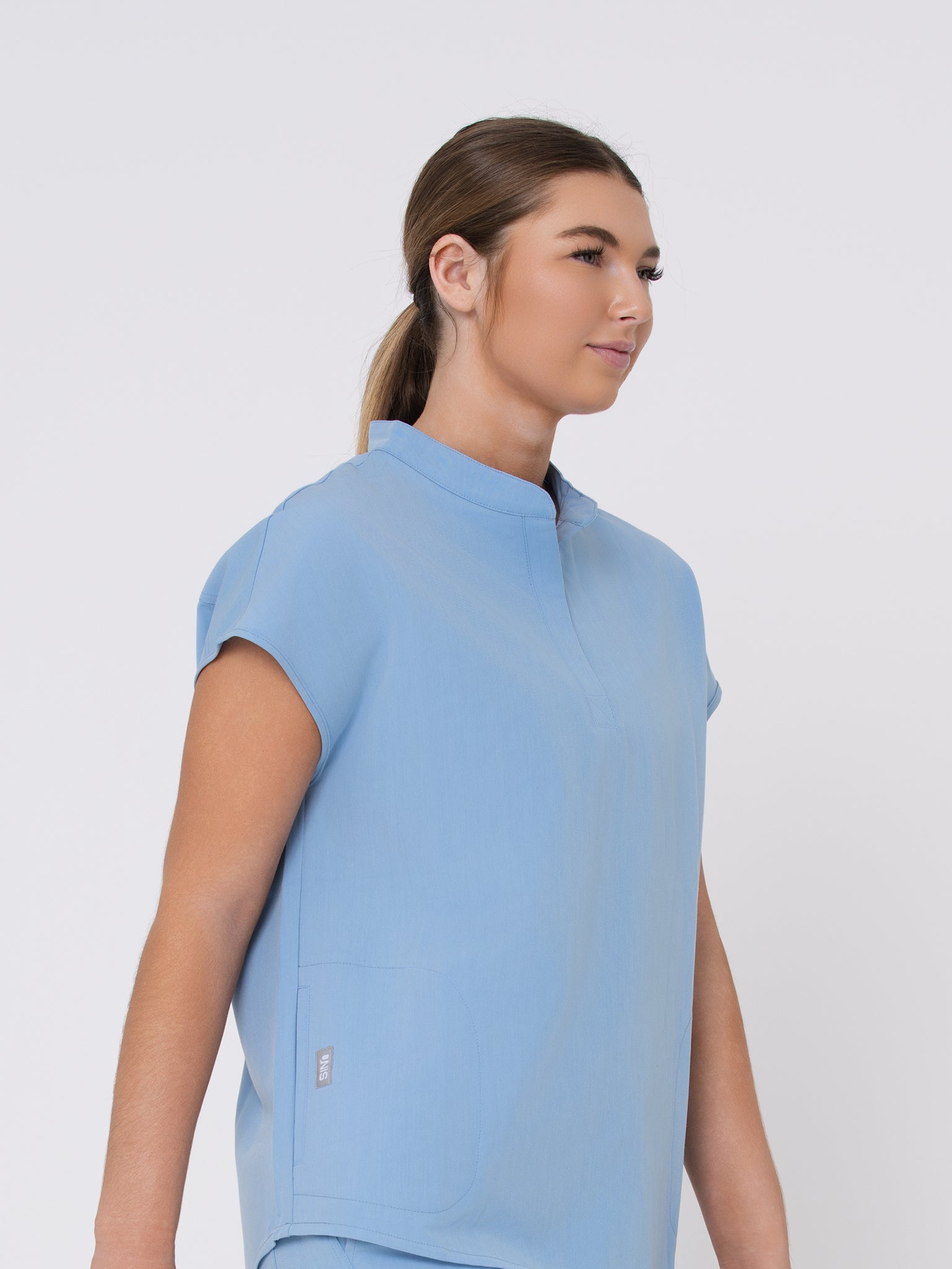 Sylvar 2- Pocket Top