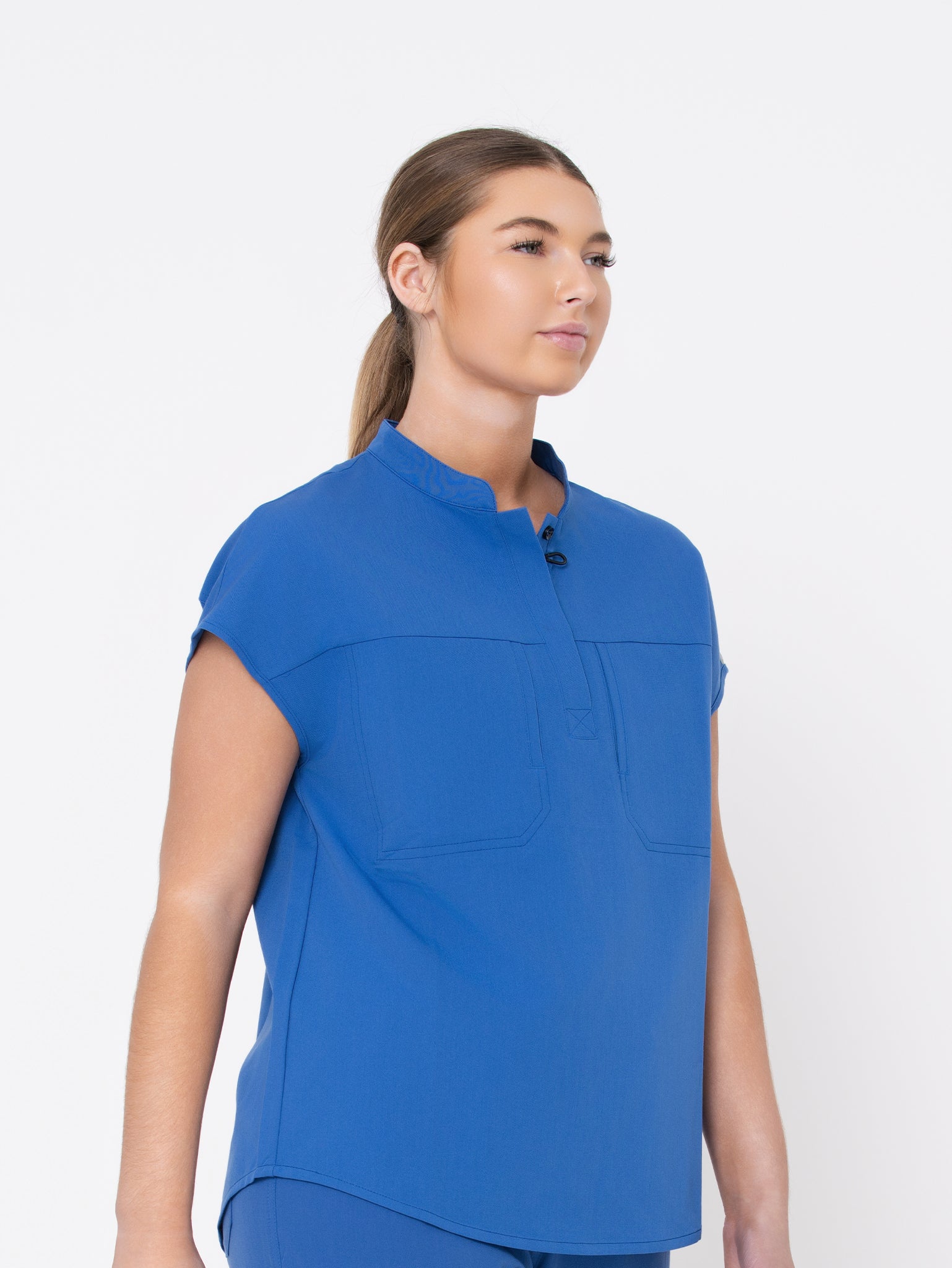Syra 2-Pocket Top