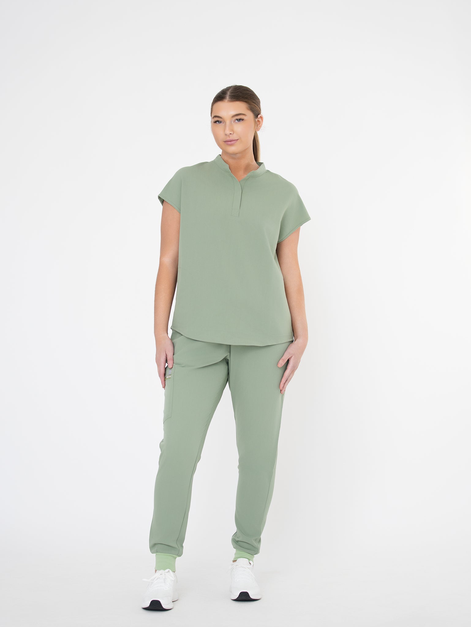 Sylvar 2- Pocket Top