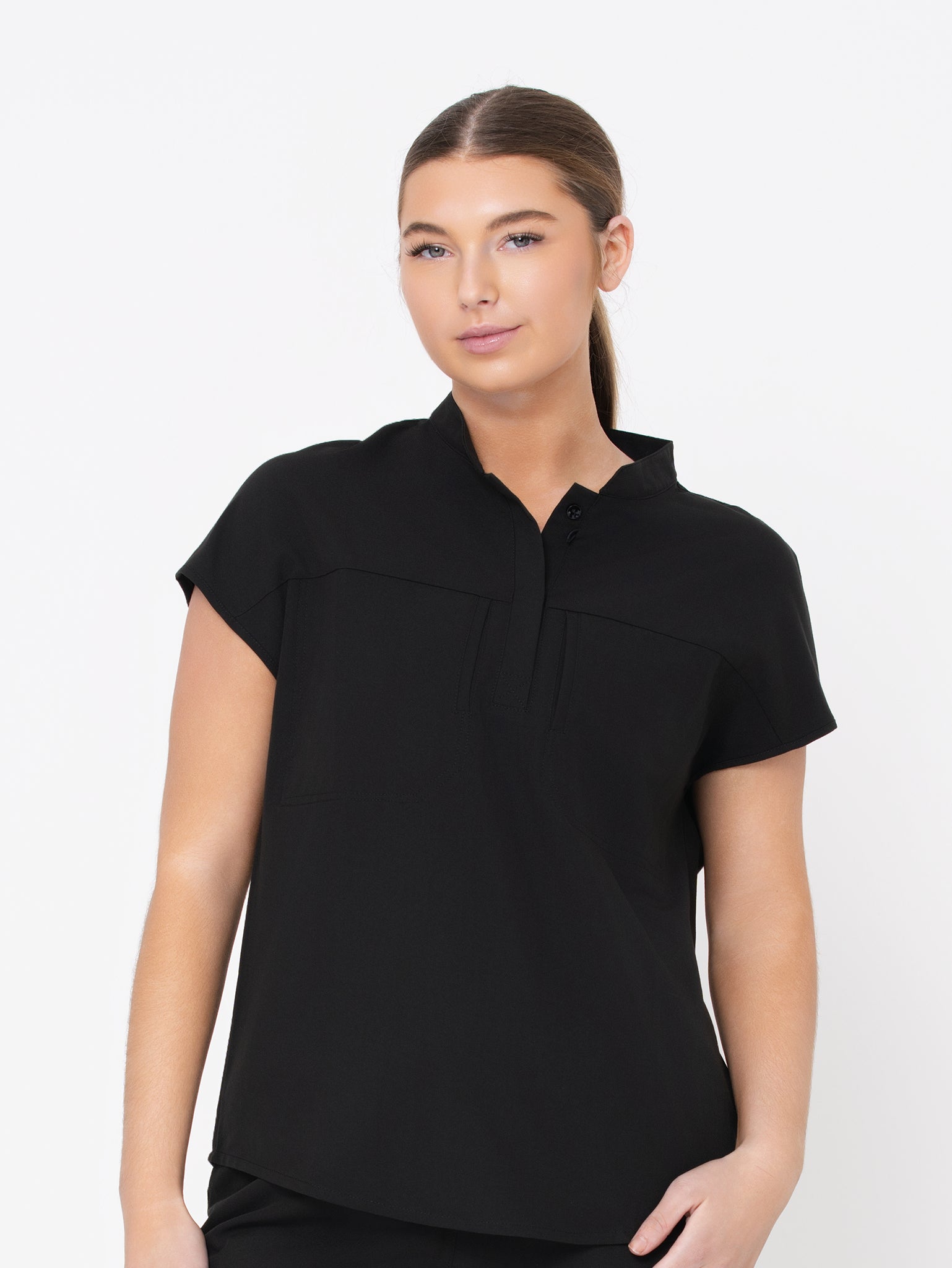 Syra 2-Pocket Top