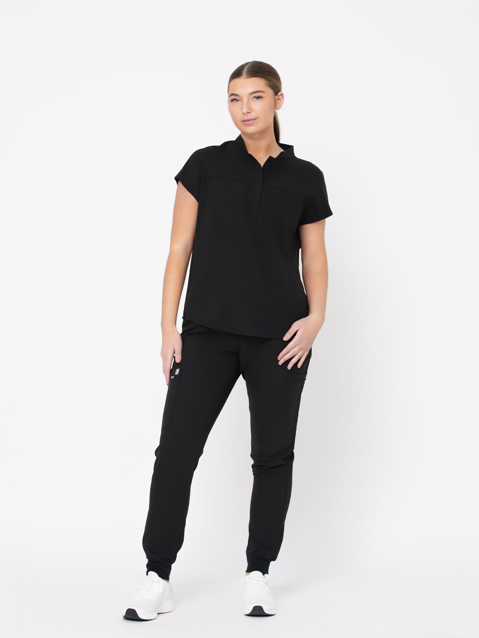 Syra 2-Pocket Top