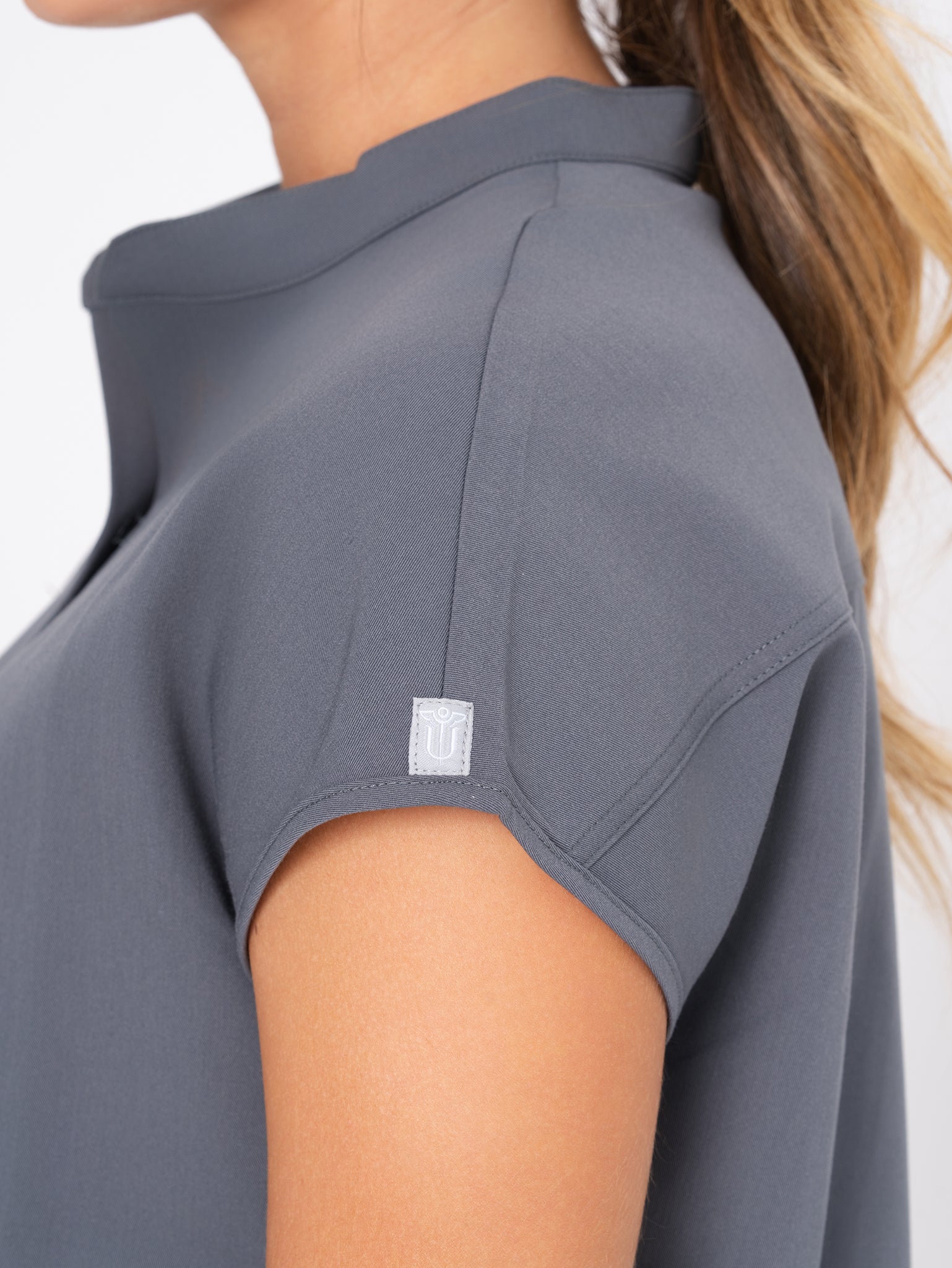 Sylvar 2- Pocket Top